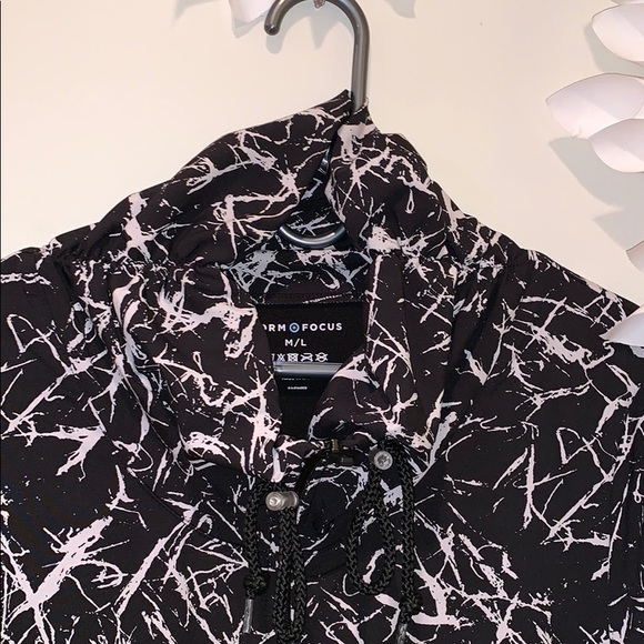 Cute lightweight athletic jacket - Picture 2 of 4